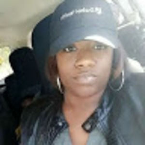 Meet your Posher, Carrieya